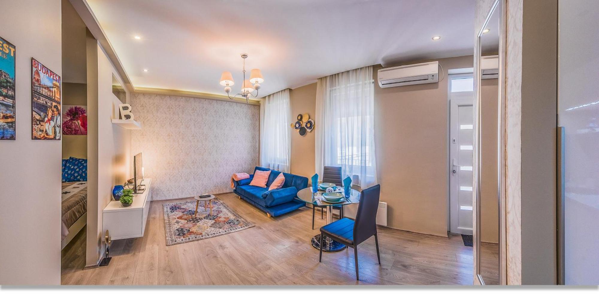 Apartment Cozy Aptmt In The Center*ac*electronic Door Locker